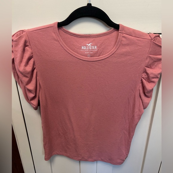 ⚡️2 for 10$!⚡️ Hollister Ruffled Baby Tee - Picture 1 of 4